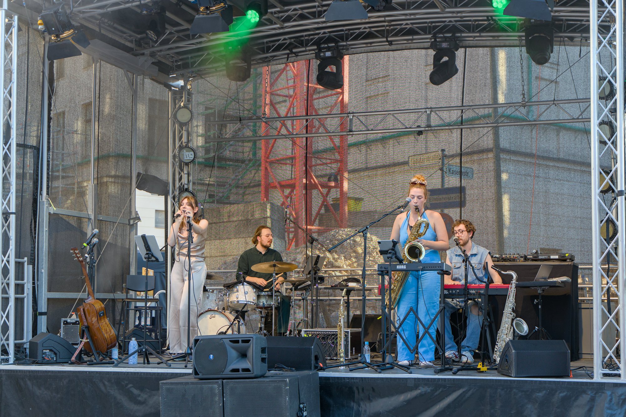 Bandfoto von ‘Who's Bertha?‘ beim Theaterviertelfest 2025 in Augsburg